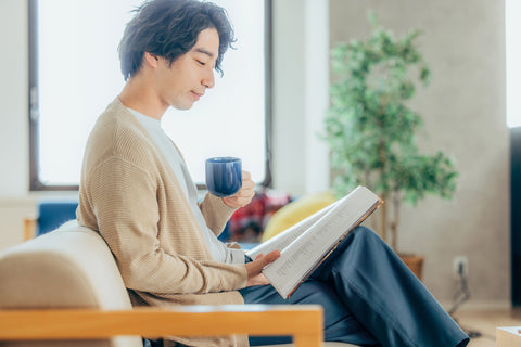一人時間を大切に：コーヒーでリラックスする方法